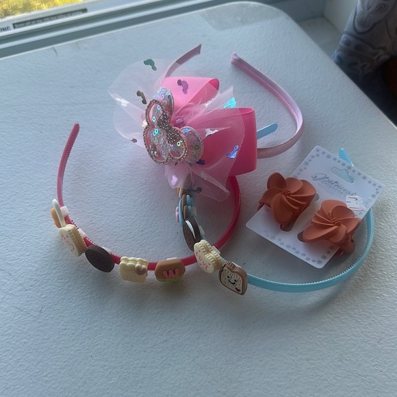 NEW Pink and Blue Headbands with Bow and Charms - Picture 1 of 3